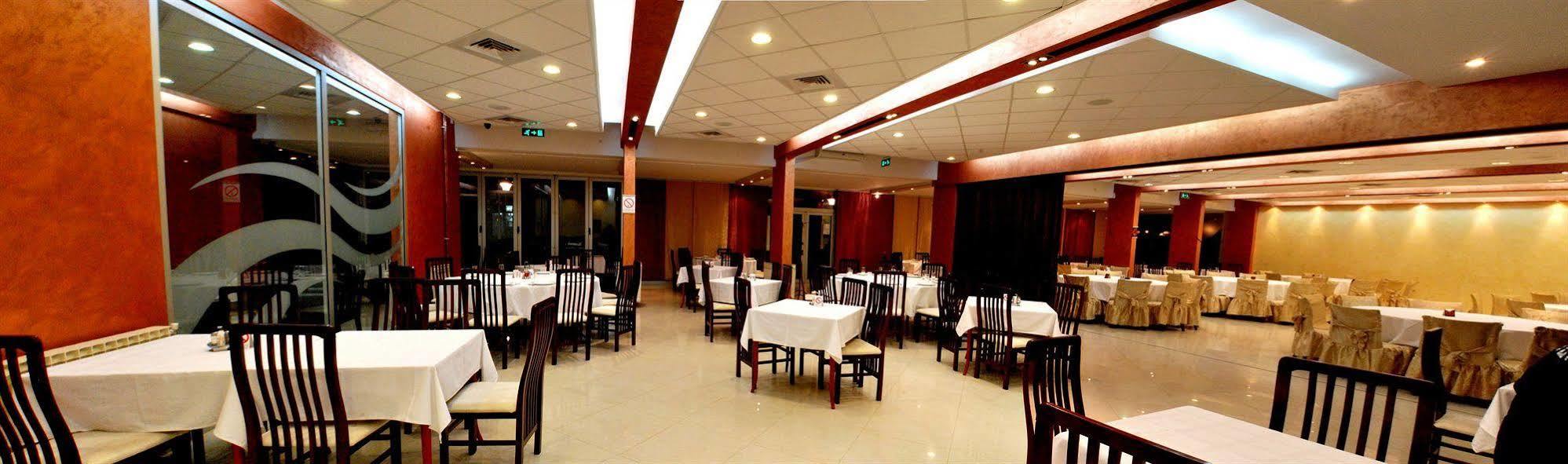 Hotel Tiski Cvet Novi Bečej Екстериор снимка